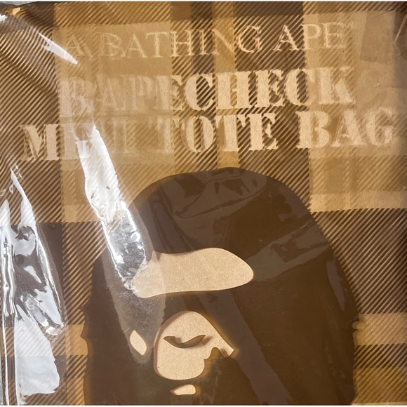Bape Bathing Ape Plaid Tote/Bag | VERY RARE | NEW!!! 🦍🦧 - Picture 9 of 9